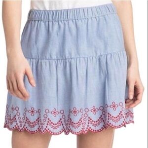 VINEYARD VINES Women’s Flounce Pull on Chambray Blue Red Embroidered Skirt Sz M